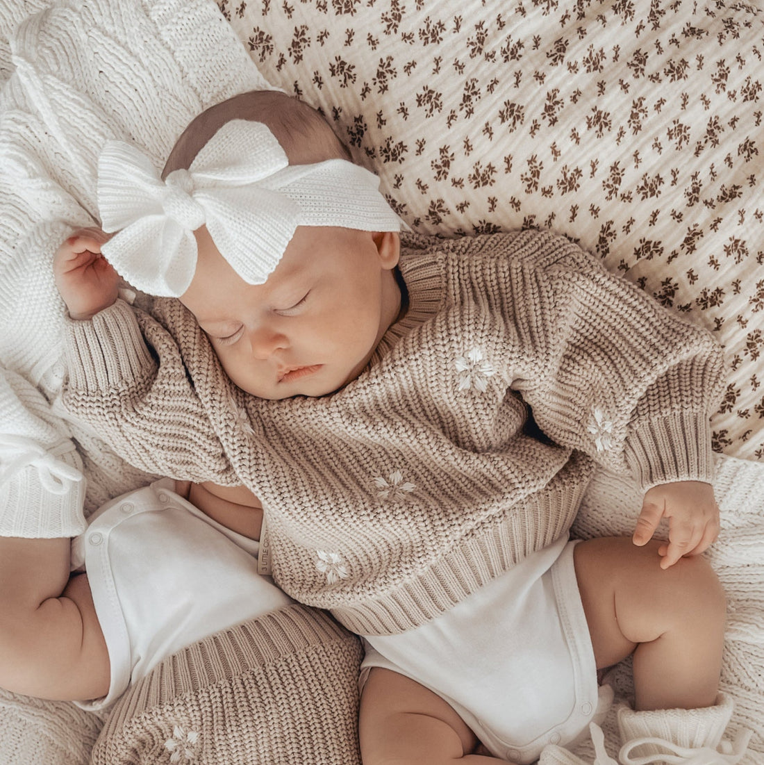 Textured Knit Topknot - Ivory