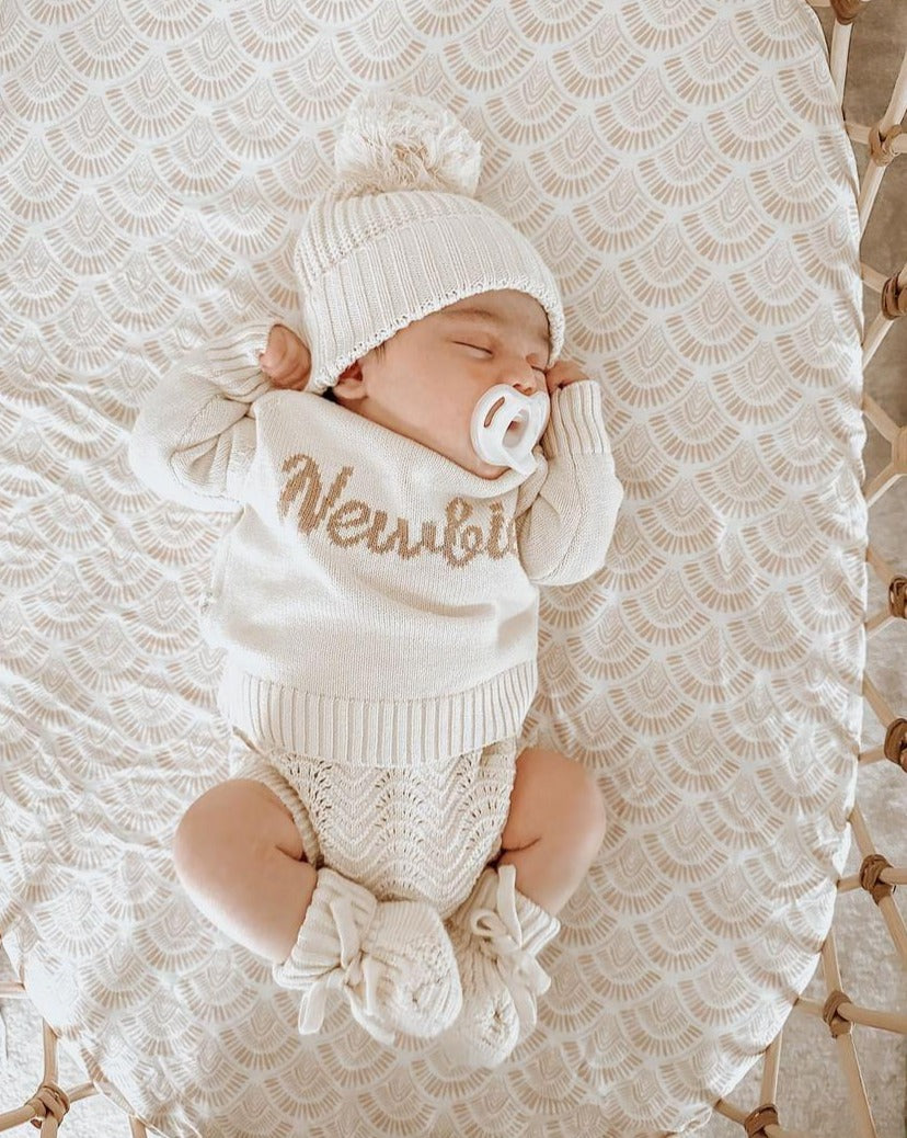 Oat Knitwear & Lion Bundle - 4 Pieces