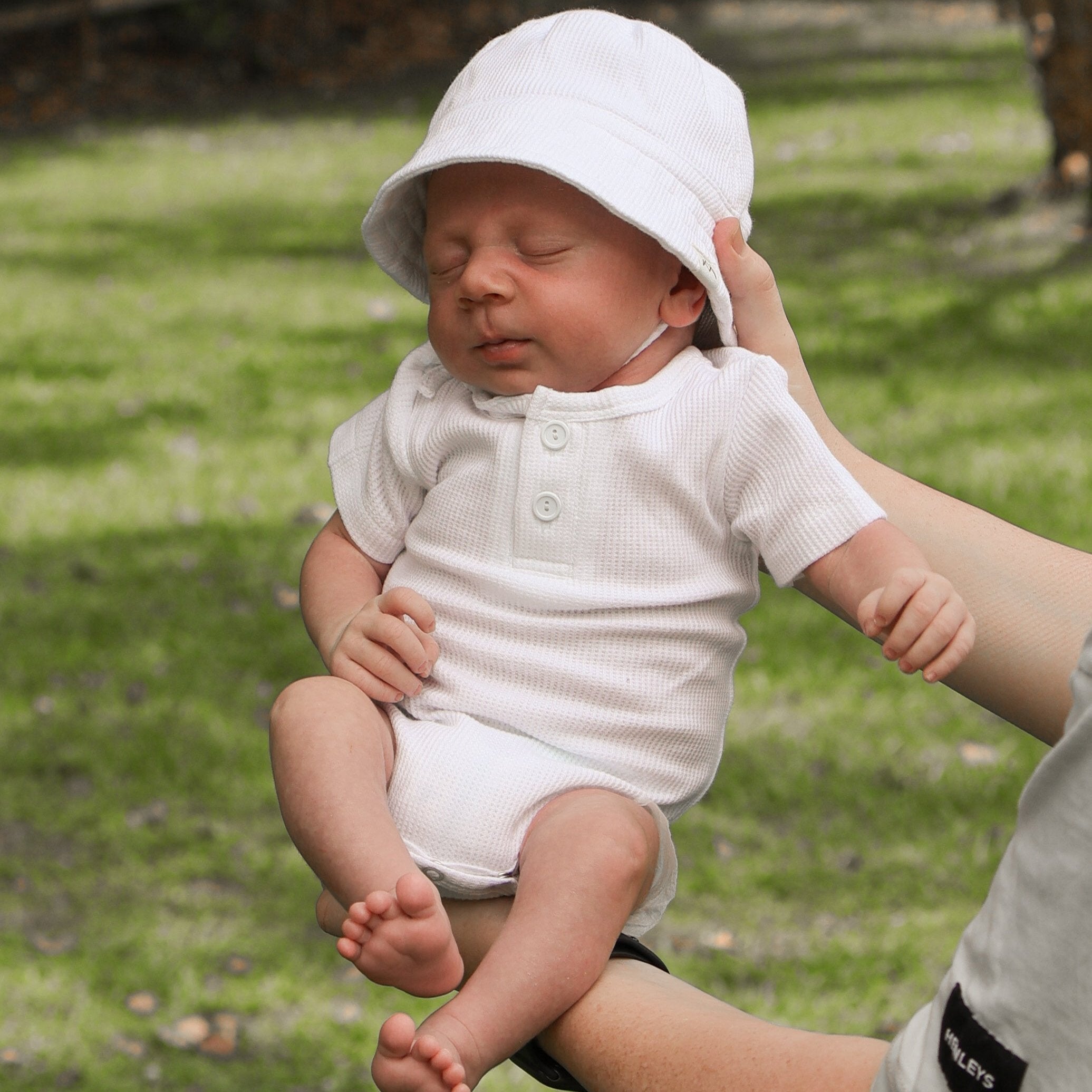 Summer Bodysuit & Sun Hat - White
